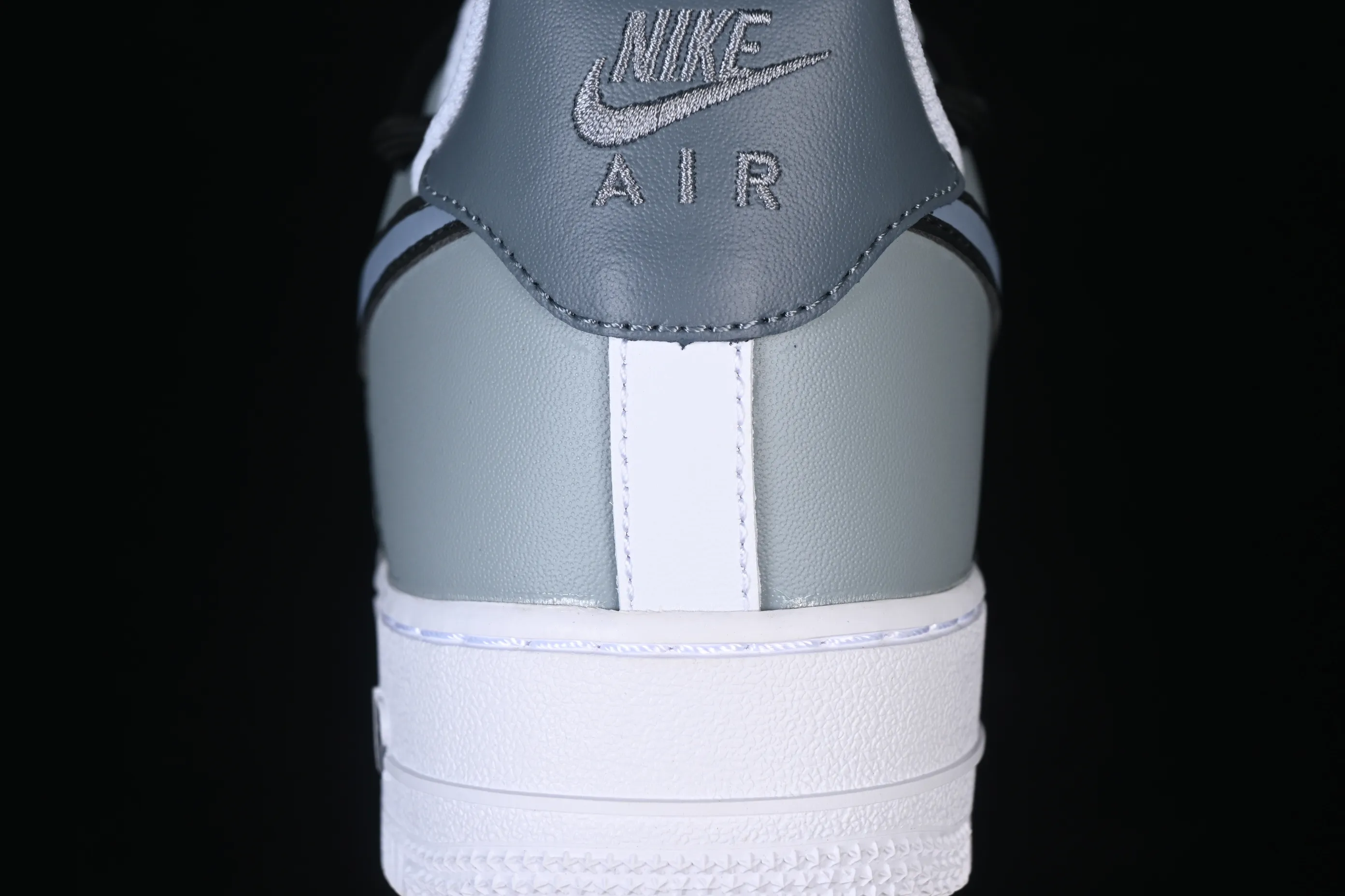 All categories Nk Air Force 1 Air Force series Nk Air Force 1 Low Air Force low-top Nike Air Force 1'07 Low fog gray player Air Force 1 low-top casual sneakers CW2288-111